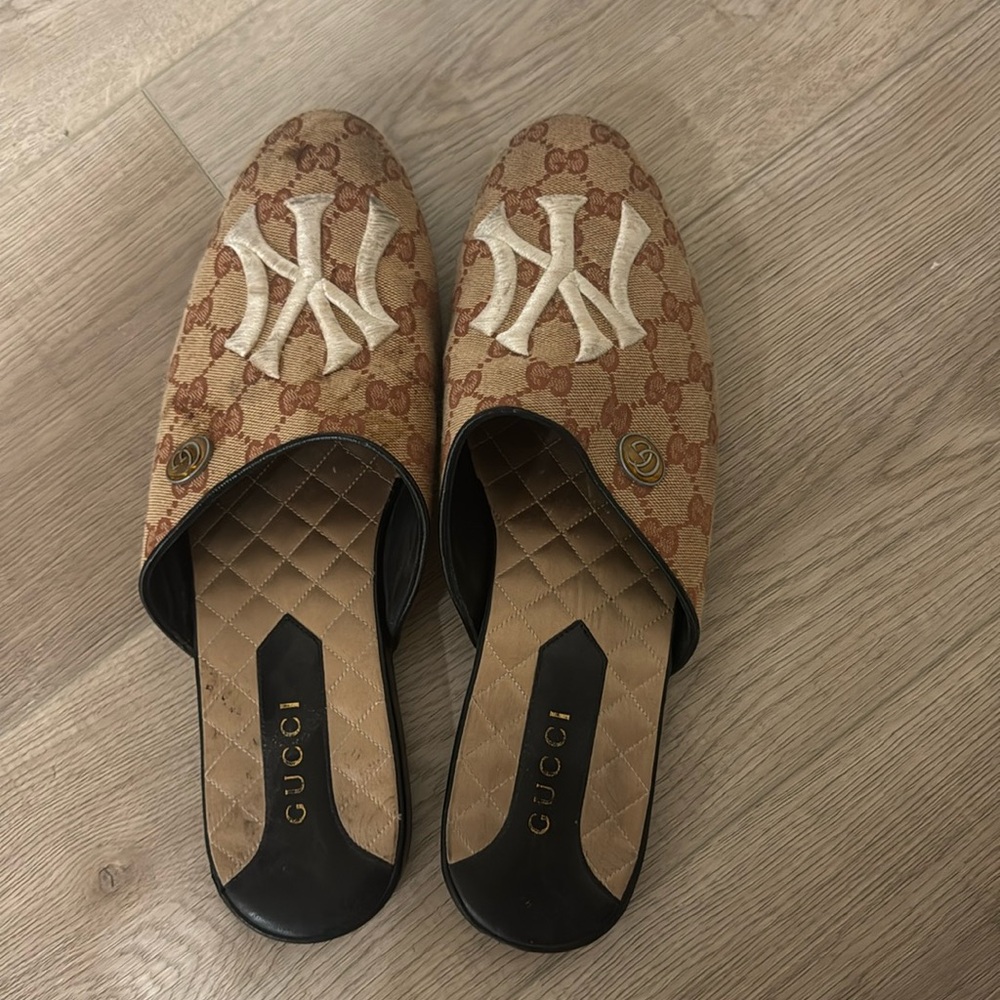 Gucci slides